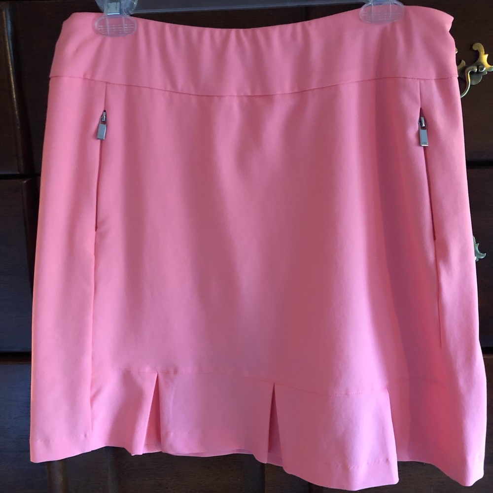 Tail golf skirt